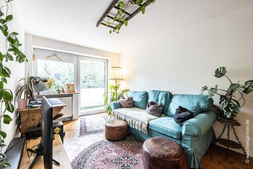 Zimmer im 1. OG mit Balkon - 