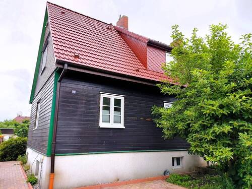 Wohnen in ruhiger Lage - 3 Zimmer Doppelhaushälfte zum Kaufen in Neustrelitz