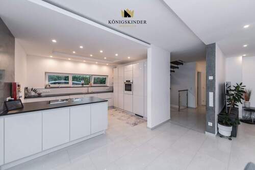 Küche - Einfamilienhaus mit 202,50 m&sup2; in Nordheim zum Kaufen