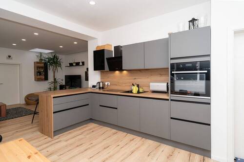 Küche komplett - 3 Zimmer Etagenwohnung in Bad Neustadt an der Saale