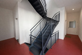 Treppenhaus - 2 Zimmer Etagenwohnung zum Kaufen in Leipzig