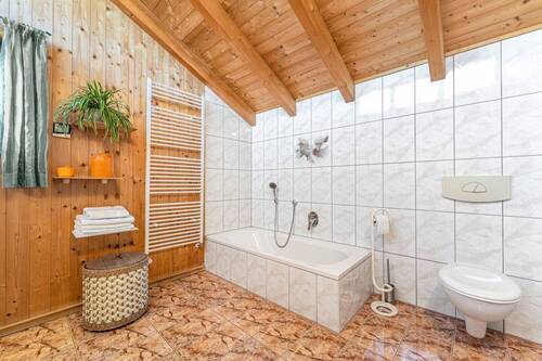 Badezimmer (OG) - 