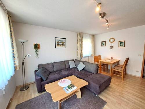 Wohn-/Essbereich - 2 Zimmer Etagenwohnung zum Kaufen in Bad Füssing