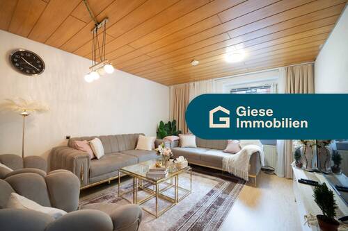 Titelbild mit Banner - Zentrumsnahe 2-Zi-Wohnung am Marienhospital