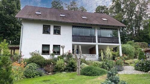 Objektansicht - Platz für die ganze Familie! - 279.000,00 EUR Kaufpreis, ca.  231,00 m² Wohnfläche