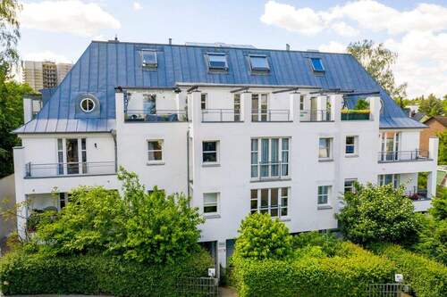 Wohnhaus im Grünen - 2 Zimmer Etagenwohnung zum Kaufen in Berlin