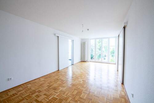 Wohnzimmer - 2 Zimmer Etagenwohnung in Berlin