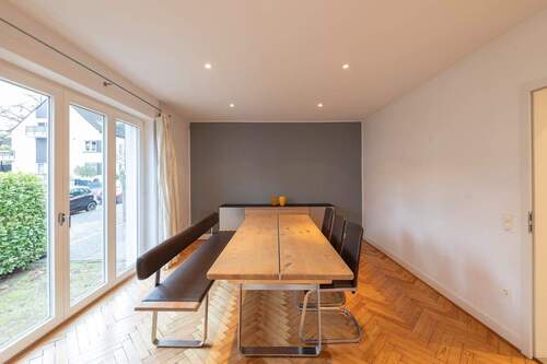 Essbereich - Einfamilienhaus mit 195,00 m&sup2; in Düsseldorf zur Miete