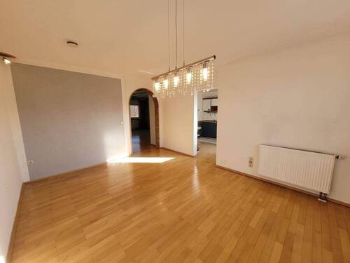 Esszimmer zum Flur.jpg - 
