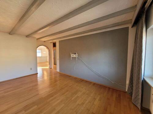 Wohnzimmer Ansicht II.jpg - 4 Zimmer Etagenwohnung in Kirchheim
