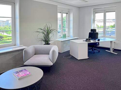 Kleinen Büro 1.jpg - All-inclusive-Zugang zu Coworking-Bereiche in Regus Maximilianstraße