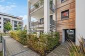 Eingangsbereich - Neuwertige EG-Wohnung mit Gartenanteil, in idyllischer Lage!