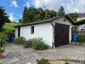 Garage mit Geräteschuppen - 