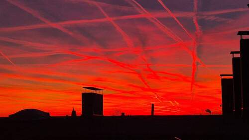 Sonnenuntergang über den Dächern Berlins - 