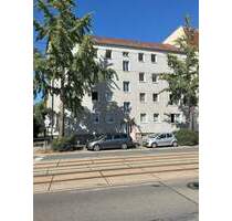 Frisch renovierte 3 Zimmer, Top-Preis, Einbauküche gegen Aufpreis möglich - Zwickau Pölbitz