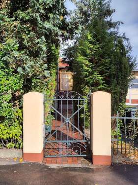 Eingang - Mehrfamilienhaus, Wohnhaus mit 222,00 m² in Kassel zum Kaufen