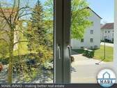 Ausblick aus dem Wohnzimmer - 2-Raum-Wohnung im 1.OG - [renoviert]