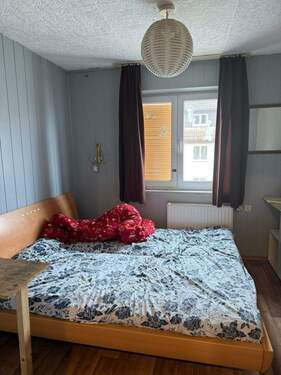SCHLAFTUIMMER - Etagenwohnung mit 65,00 m&sup2; in Spaichingen zum Kaufen