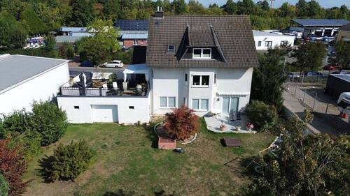 Bild 4 - Mehrfamilienhaus, Wohnhaus mit 160,00 m&sup2; in Laatzen zum Kaufen