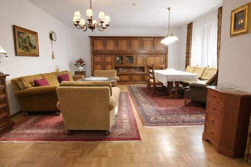 Großes Wohnzimmer - Etagenwohnung mit 90,00 m&sup2; in Bensheim zum Kaufen