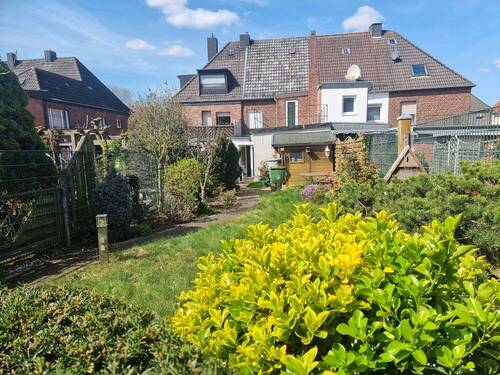 Rückseite - 4 Zimmer Mehrfamilienhaus, Wohnhaus zum Kaufen in Baesweiler