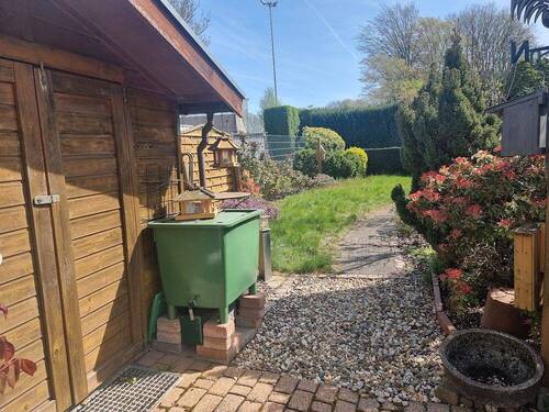 Gartenhaus - 4 Zimmer Mehrfamilienhaus, Wohnhaus in Baesweiler