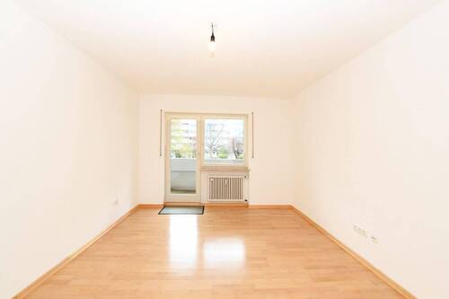 Schlafzimmer - 4 Zimmer Etagenwohnung zur Miete in München