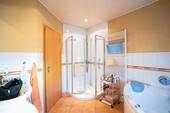 Badezimmer-Dusche - 