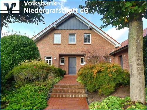 Vordere Ansicht - Stilvolles Einfamilienhaus in Uelsen