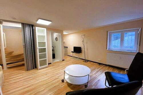 Hobby- o. Arbeitszimmer - 