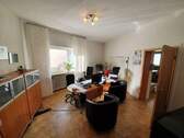Büro 1 - 