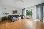 Wohnraum mit Terrassenzugang - 