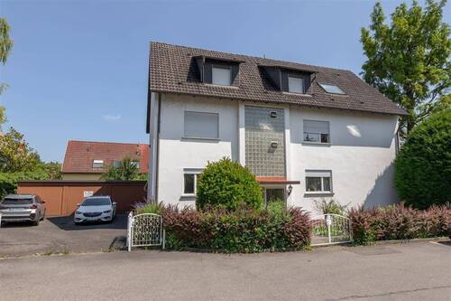Hausansicht Eingang - 9 Zimmer Mehrfamilienhaus, Wohnhaus in Konstanz