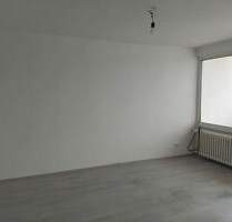 Sehr schöne renovierte 3 Zimmer Wohnung mit Balkon in Gelsenkirchen zu vermieten