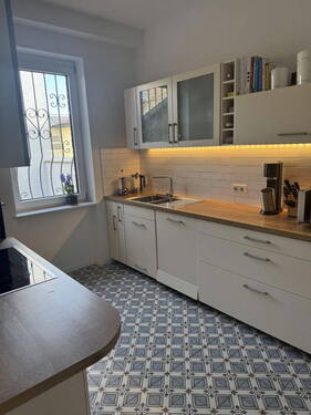 Einbauküche mit Subway-Fliesen - 