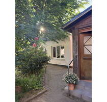 Einzigartiges, freistehendes Stadthaus mit Geschichte - stilvoll saniert, sofort bezugsbereit - Kriftel