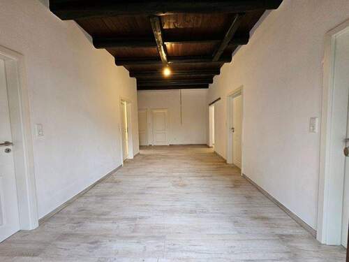 Diele - 5 Zimmer Einfamilienhaus zur Miete in Bremen