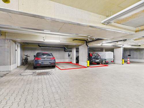 Tiefgaragenstellplatz - 