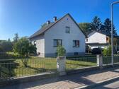 Ansicht Süd - Charmant kernsaniertes Einfamilienhaus in sonniger Ruhelage - mit großem Potenzial