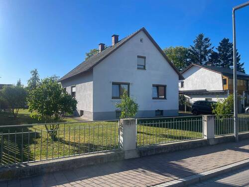 Ansicht Süd - Charmant kernsaniertes Einfamilienhaus in sonniger Ruhelage - mit großem Potenzial