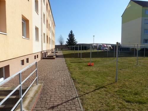 Blick auf den Wäscheplatz - 3 Zimmer Etagenwohnung in Wermsdorf