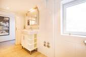 Saniertes Tageslichtbadezimmer - 