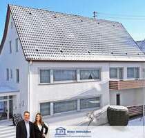 Großzügiges Wohnhaus mit 3 Balkonen, Loggia und Terrasse - Albstadt Lautlingen