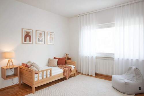 virtuelles Einrichtungsbeispiel - (KI generiert) - 