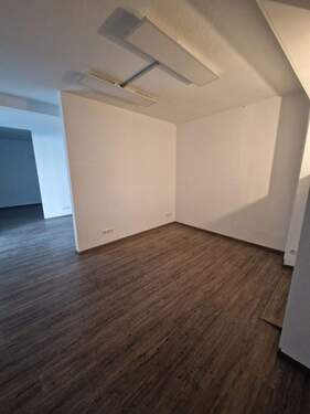 Teilfläche - Gewerbeobjekt (Büro, Produktion, Verkauf) in Bensheim zur Miete