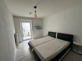 Schlafbereich m. Zugang zum Balkon - 