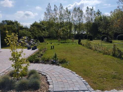 Blick in Richtung Obstwiese.jpg - 3 Zimmer Mehrfamilienhaus, Wohnhaus zum Kaufen in Bastorf