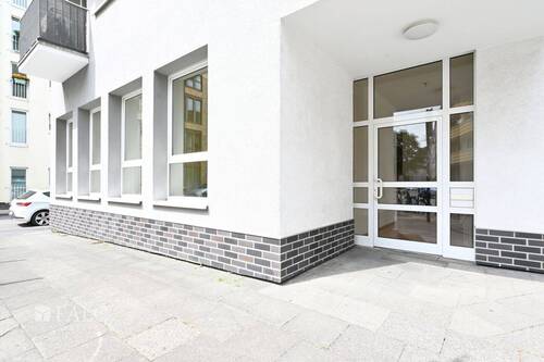 Eingang - Büro zum Kaufen in Köln