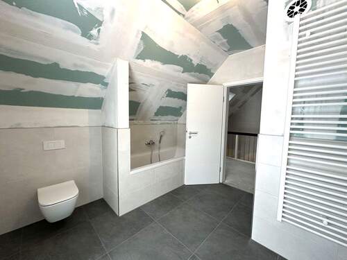 Badezimmer Dachgeschoss - 