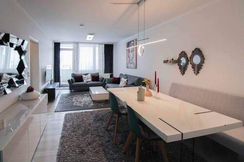 Ess- und Wohnzimmer - 